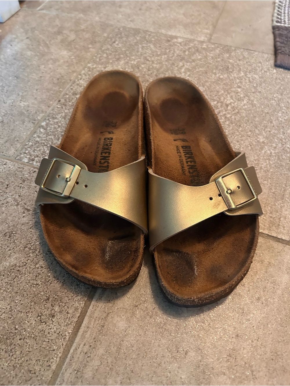 Birkenstock Kids Metallic Gold Single-Buckle Slip-On Sandals